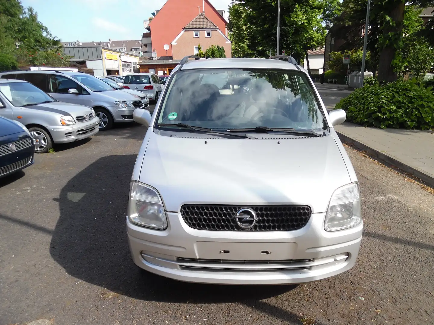 Opel Agila 1.0 12 V Plateado - 2
