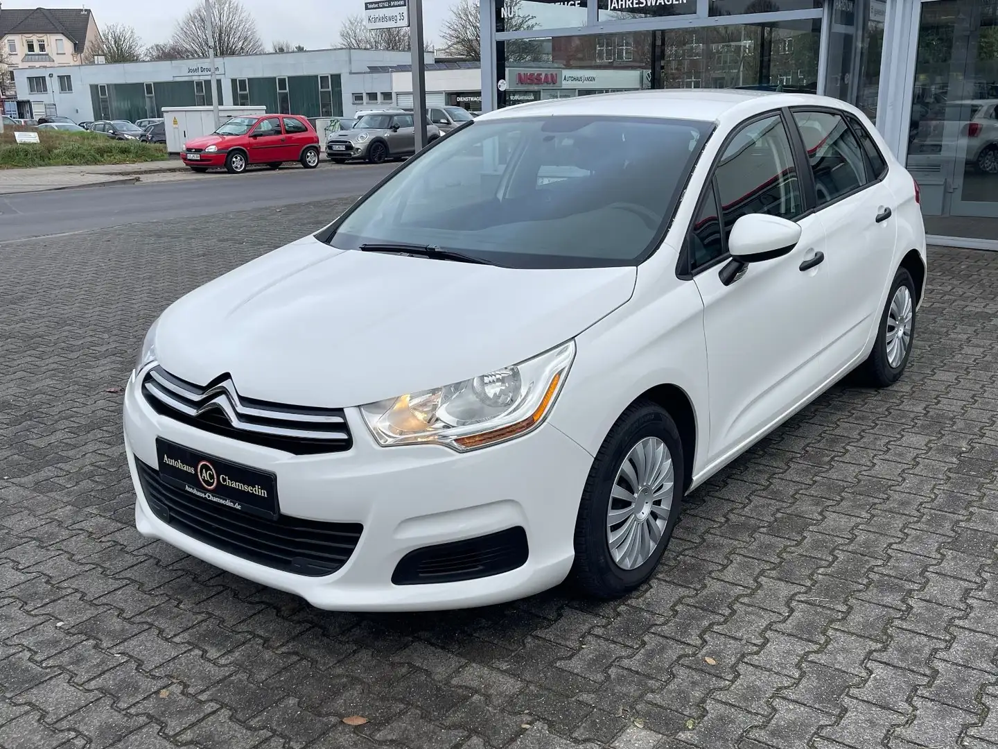 Citroen C4 Lim. Attraction Weiß - 2