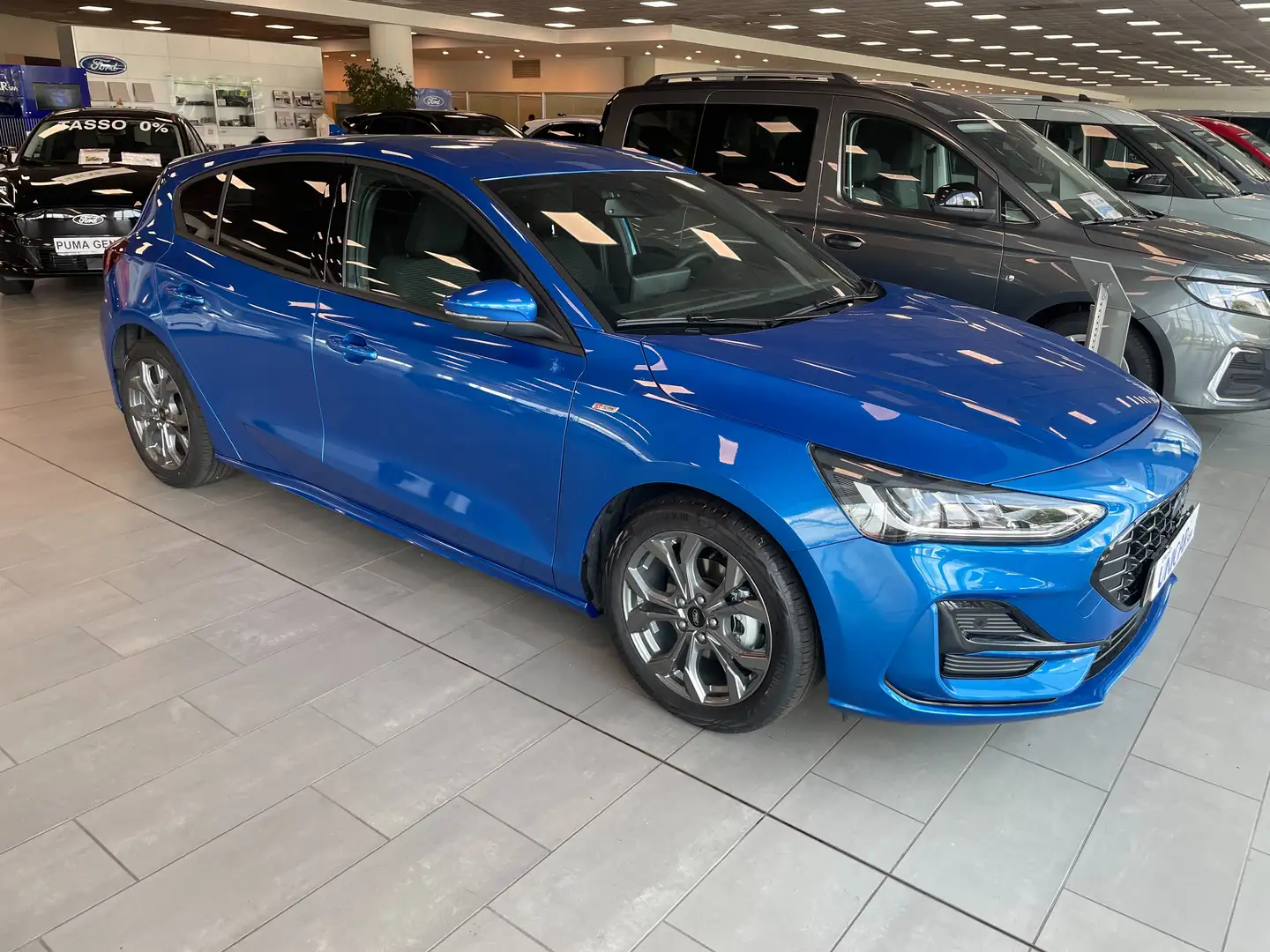 Ford Focus 1.0  ECOBOOST-HYBRID 125CV ST-LINE 5 PORTE Blu/Azzurro - 2