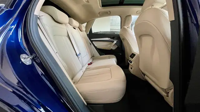 Audi Q5 view 14