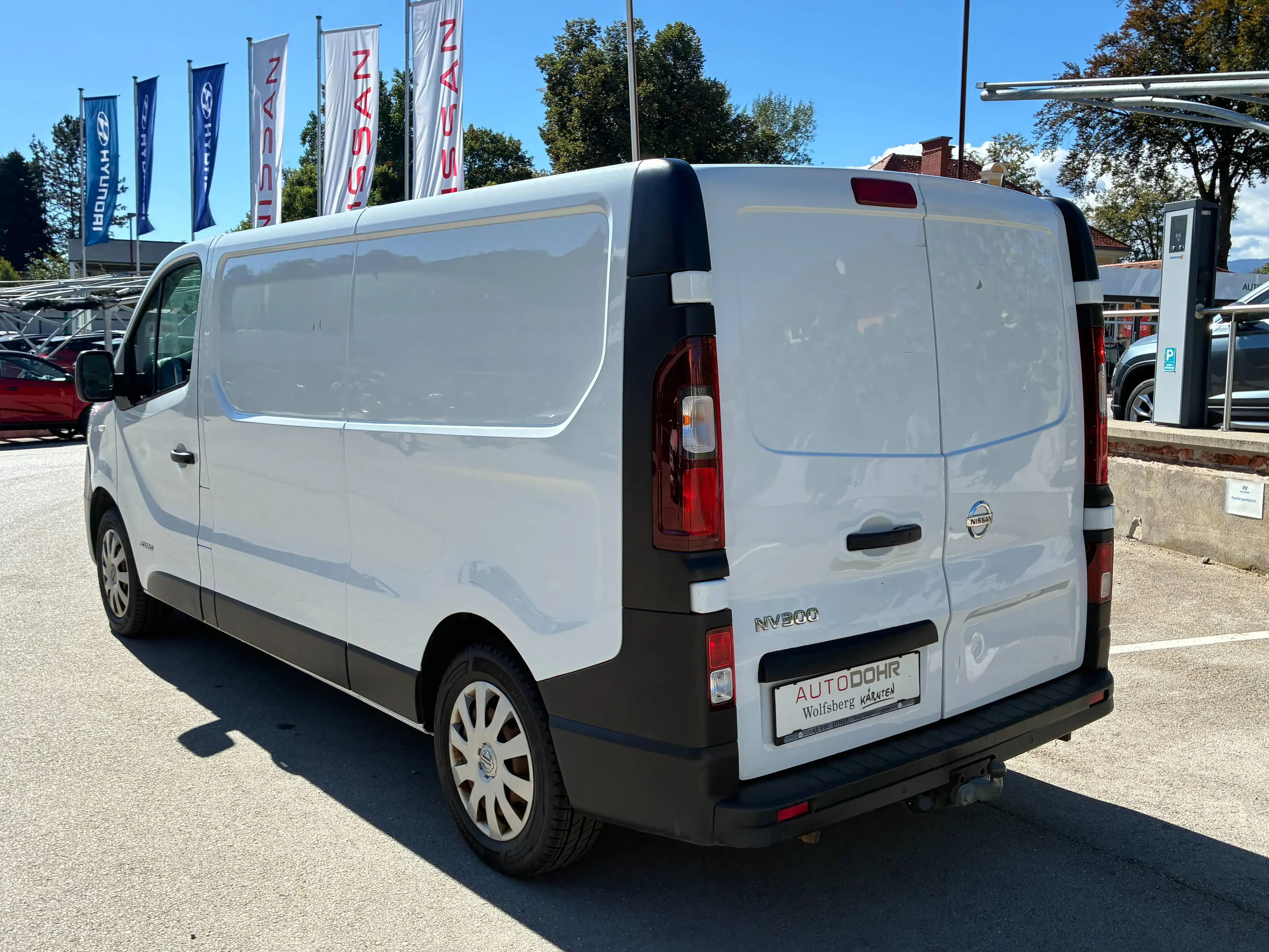 Nissan NV300 NV300 L2H1 2,9t dCi 120 Comfort — photo 6