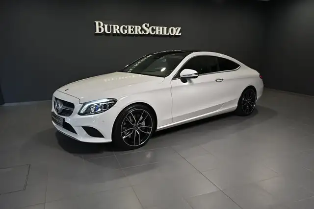 Mercedes-Benz C 400 CP 4M PANO/AHK/MULTI./RFK/SHZ/TW