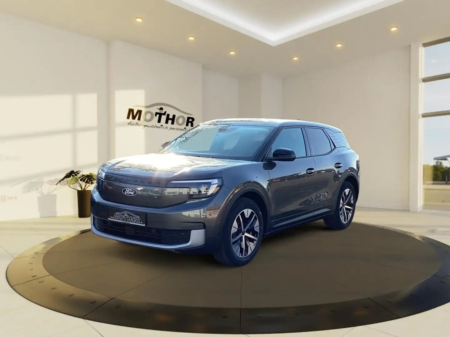 Ford Explorer 77kWh Grau - 1