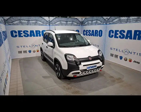 Fiat New Panda Cross 1.0 FireFly Hybrid