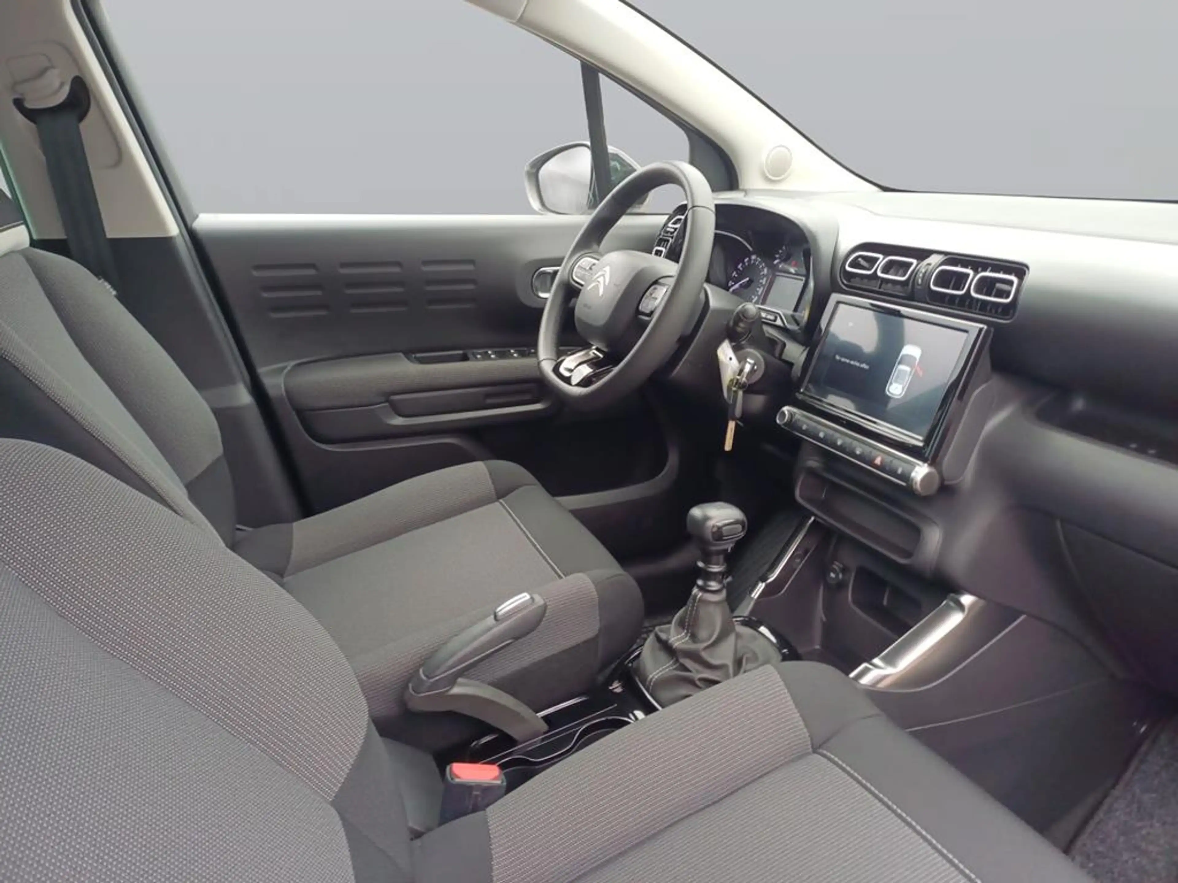 Citroen C3 Aircross PureTech 110 S&S Shine — photo 10