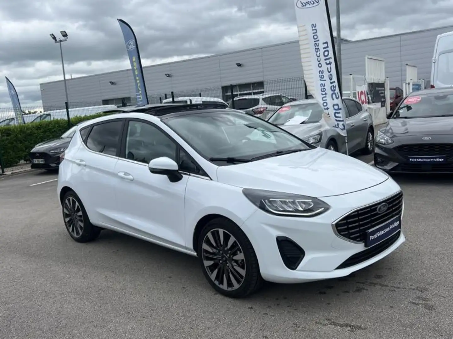 Ford Fiesta 1.0 Flexifuel 95ch Titanium Vignale 5p Blanc - 1
