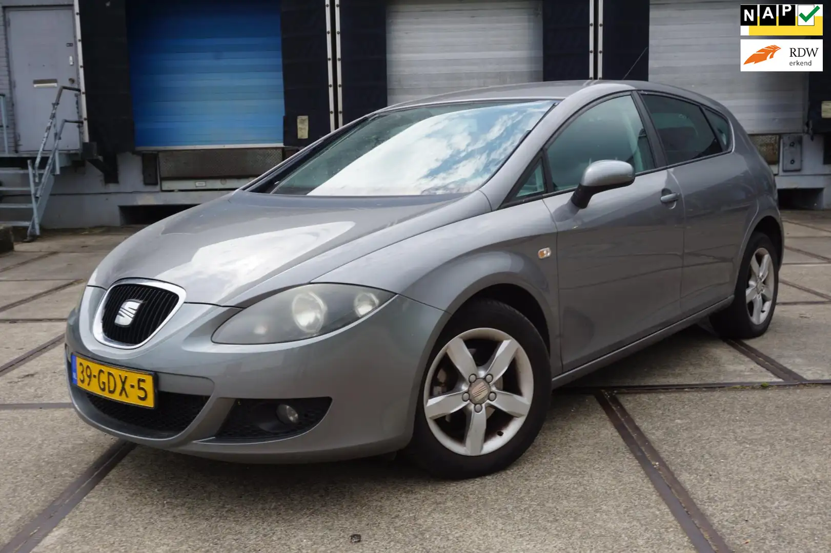 SEAT Leon 1.9 TDI Ecomotive Businessline High Gris - 1