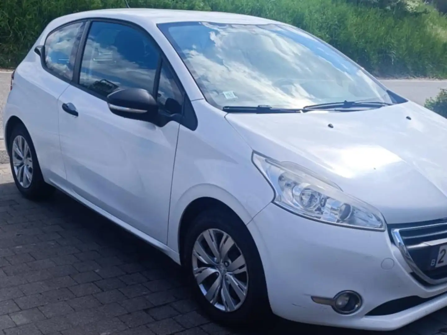 Peugeot 208 208 1.4 HDi Like - 1