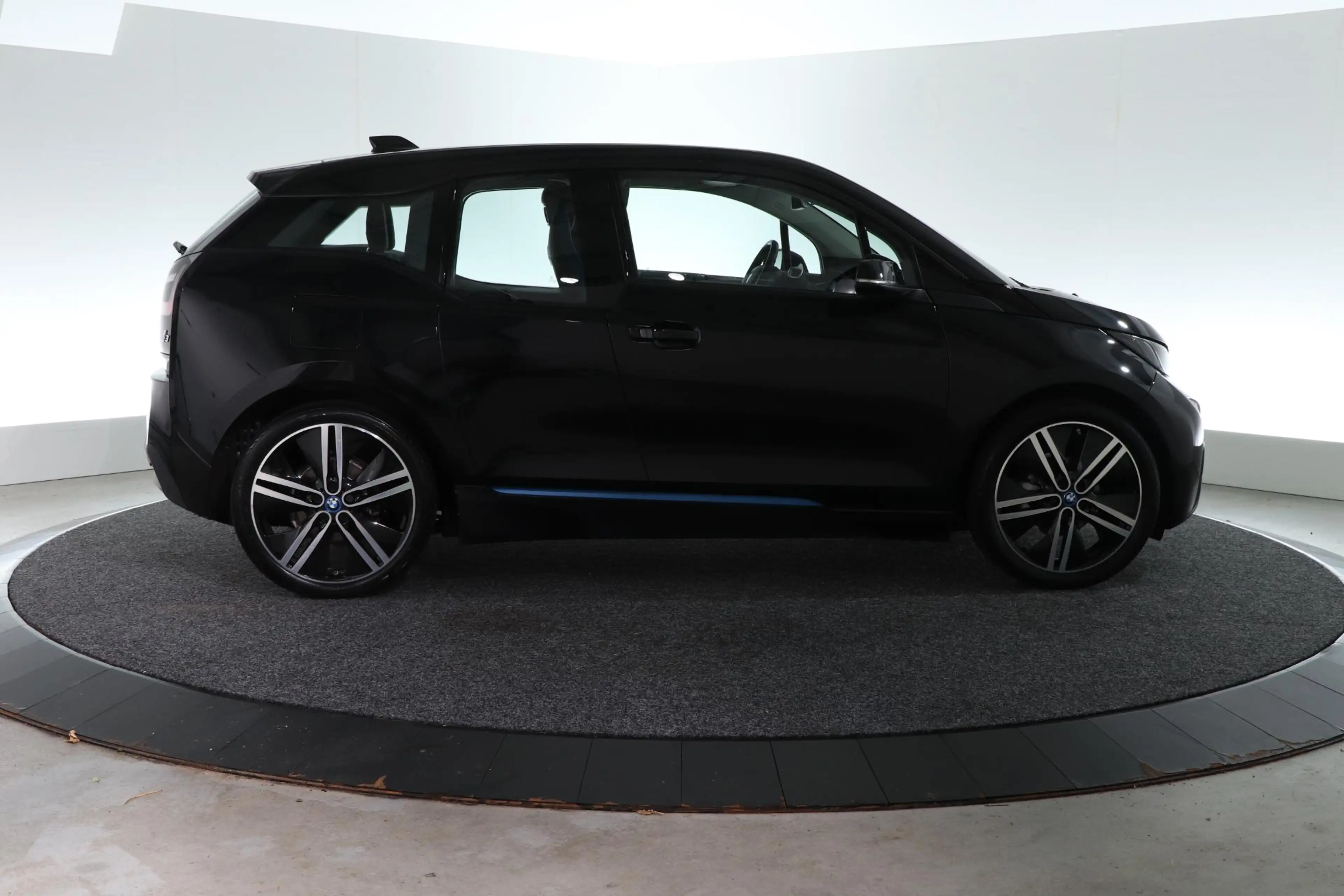 BMW i3 Basis 94Ah 33 kWh | ALL-IN PRIJS | SOH 90% | STOEL — photo 6