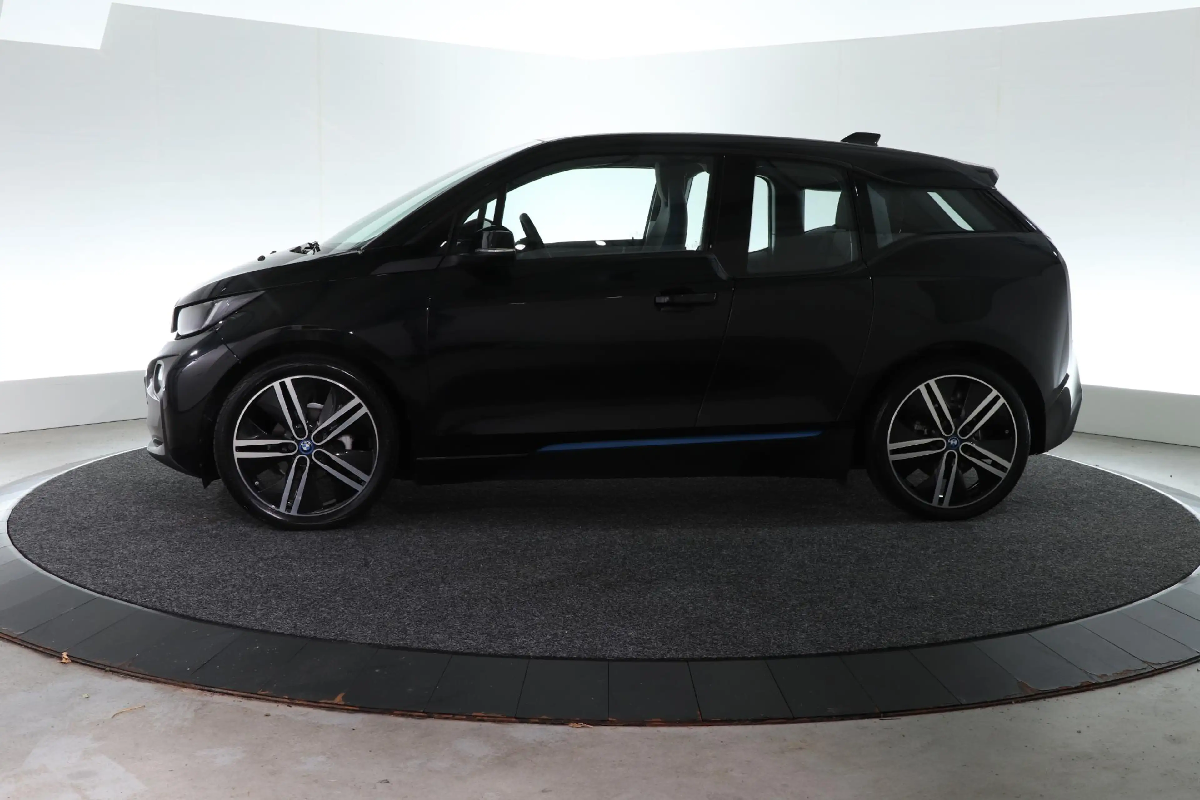 BMW i3 Basis 94Ah 33 kWh | ALL-IN PRIJS | SOH 90% | STOEL — photo 7