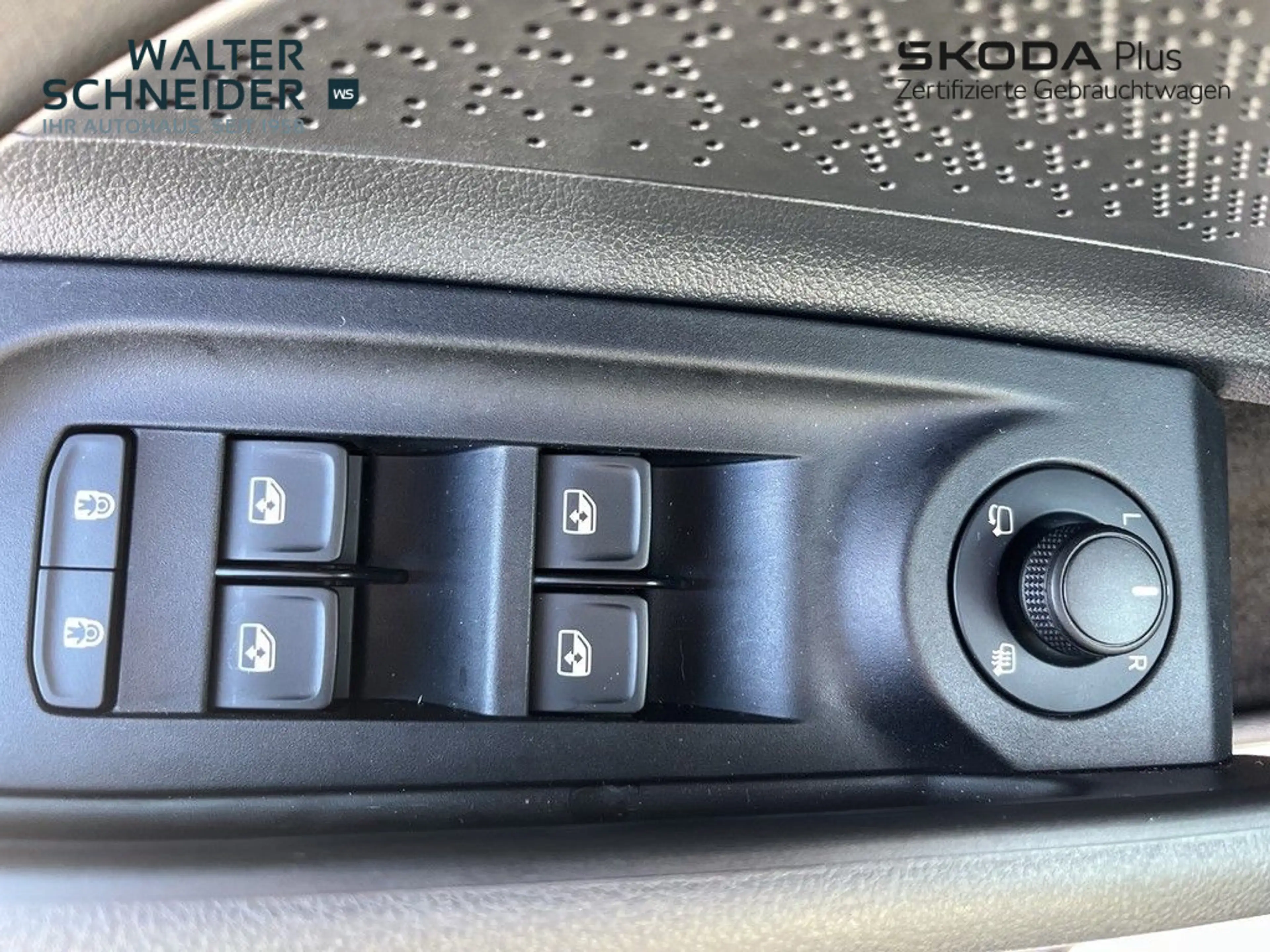 Skoda Elroq 82 kWh 299PS 1-Gang-Automatik 85 Sportline — photo 15