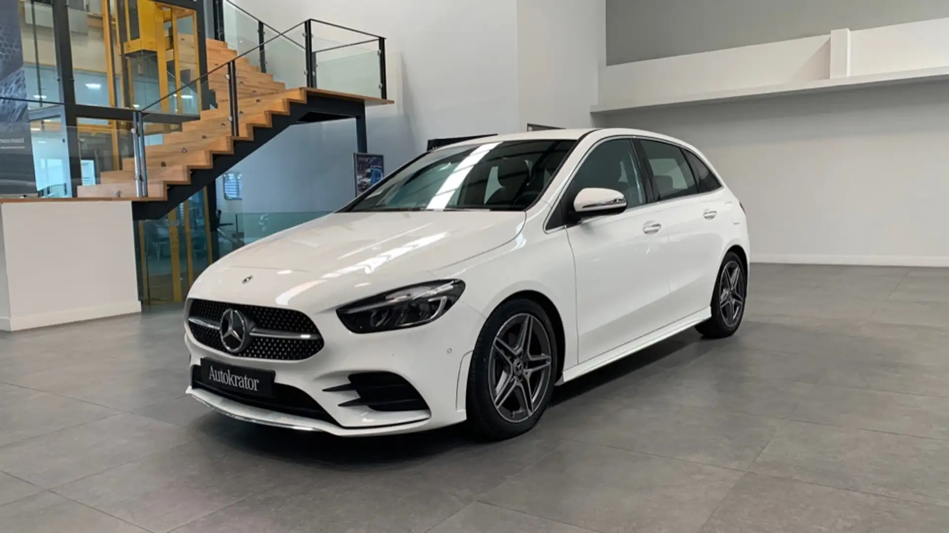 Mercedes-Benz B 200 d - 1