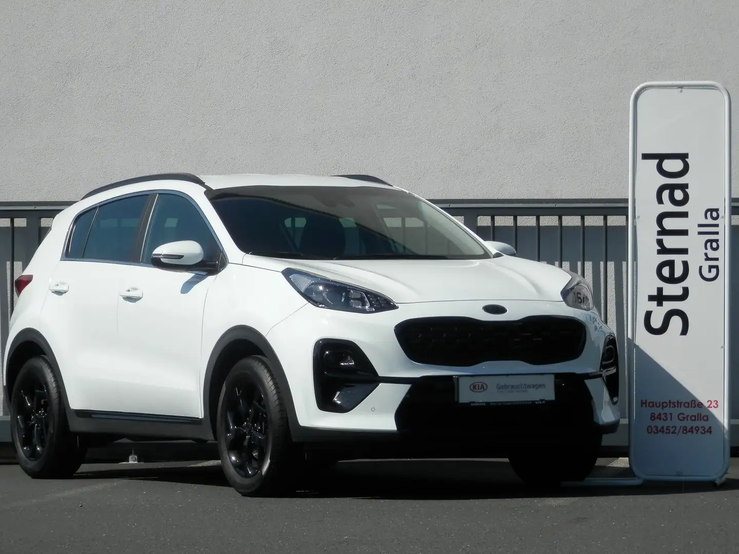Kia Sportage Sportage 1,6 CRDI SCR Black Edition Blanc - 1
