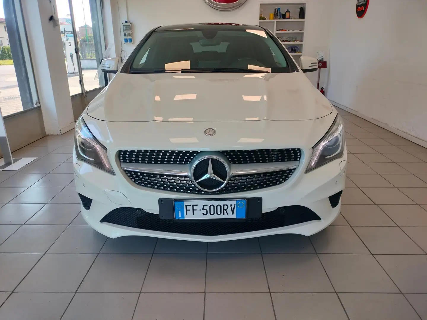 Mercedes-Benz CLA 180 Shooting Brake 1.6 BENZINA**CAMBIO MANUALE** Weiß - 2