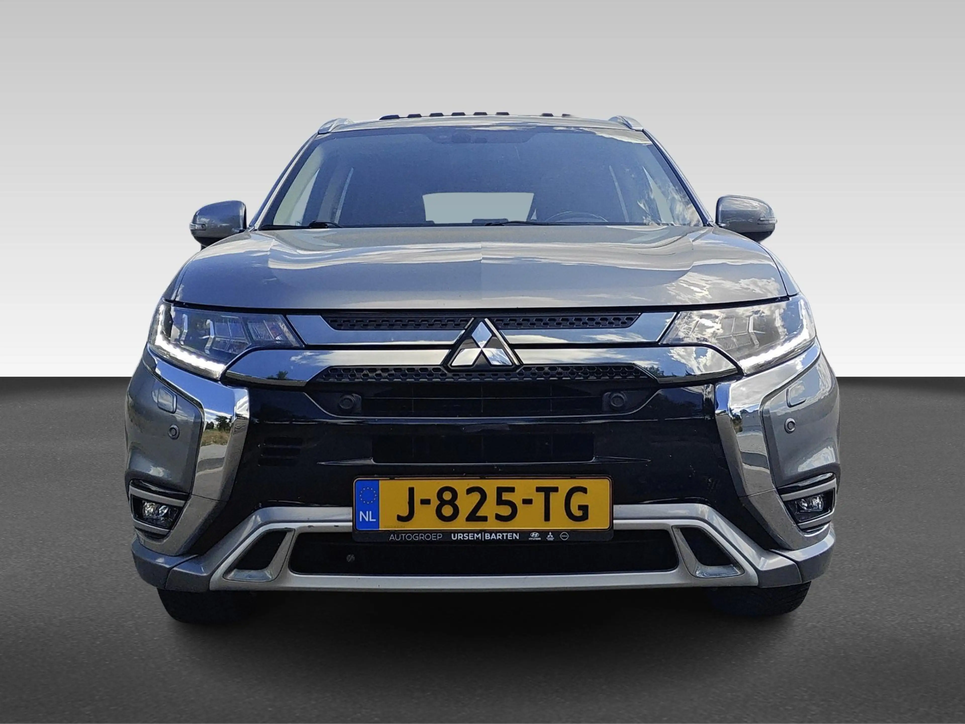 Mitsubishi Outlander 2.4 PHEV Intense+ | Achteruitrijcamera | Apple Car — photo 7