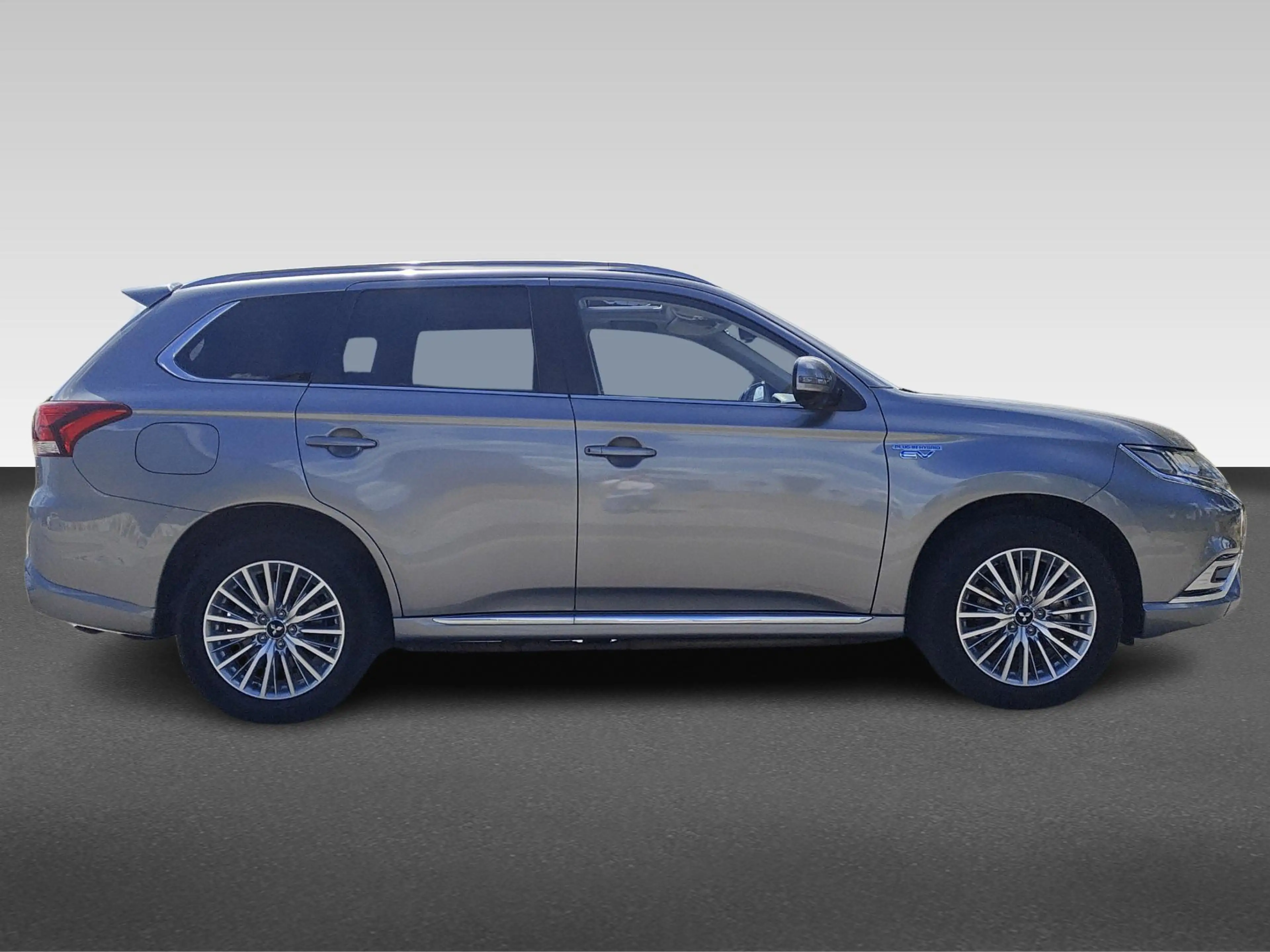 Mitsubishi Outlander 2.4 PHEV Intense+ | Achteruitrijcamera | Apple Car — photo 9