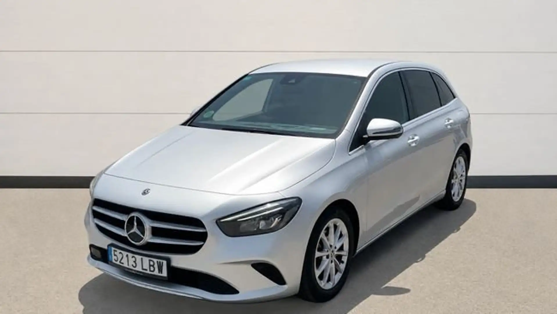 Mercedes-Benz B 180 1.3 136 5P Plateado - 2