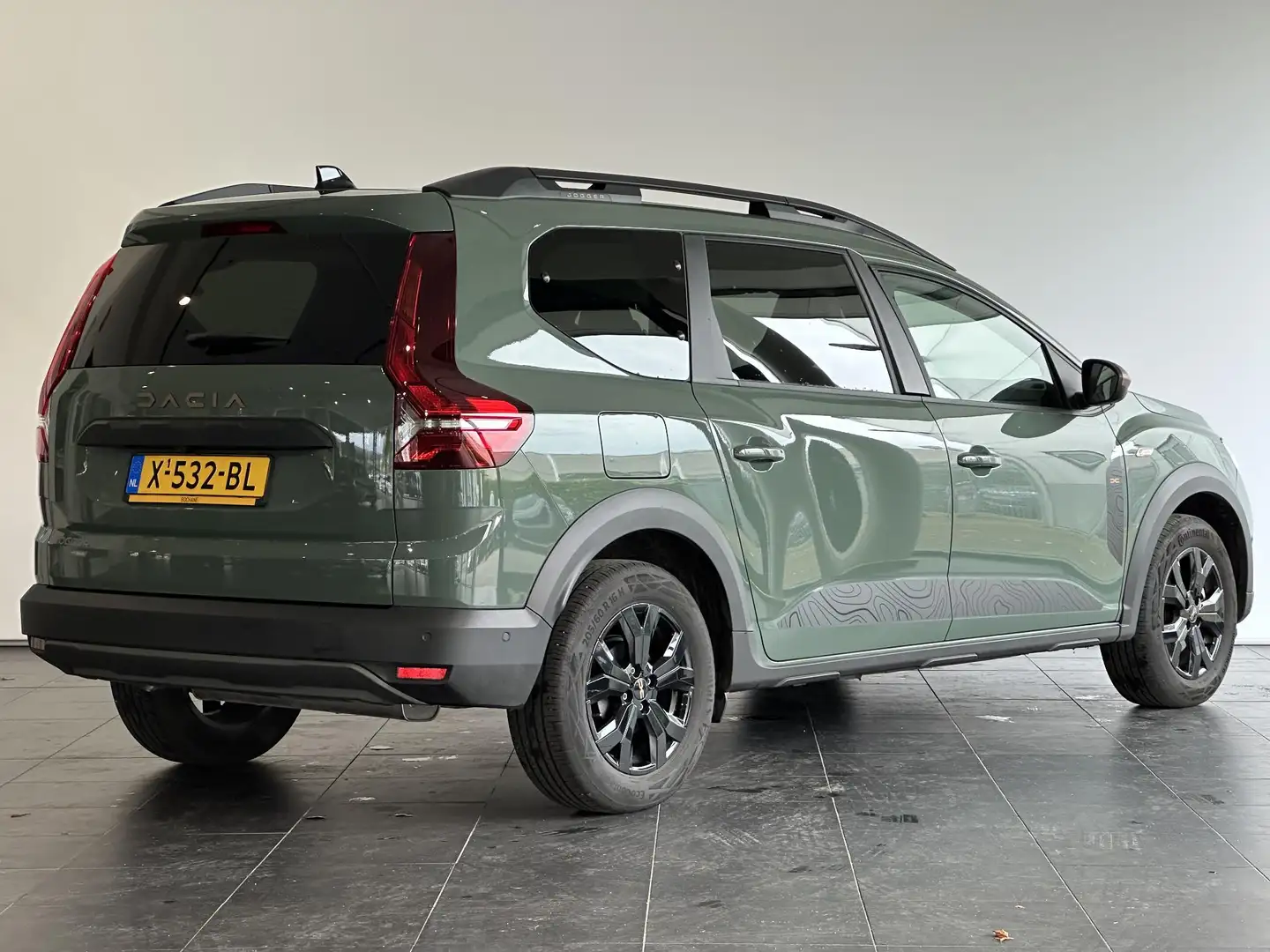 Dacia Jogger 1.6 Hybrid 140 Extreme 7p. NAVIGATIE | ACHTERUITRI Gris - 2
