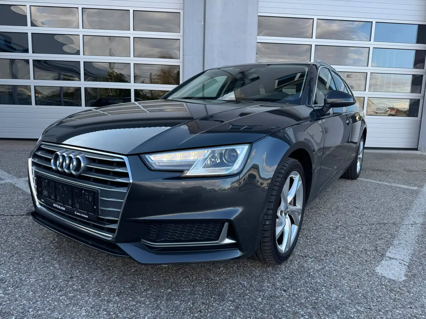 Audi A4 40 TDI Aut Sport 190ps CarPlay/Navi/LED/ÖAMTC Pickerl Neu. Grau - 2