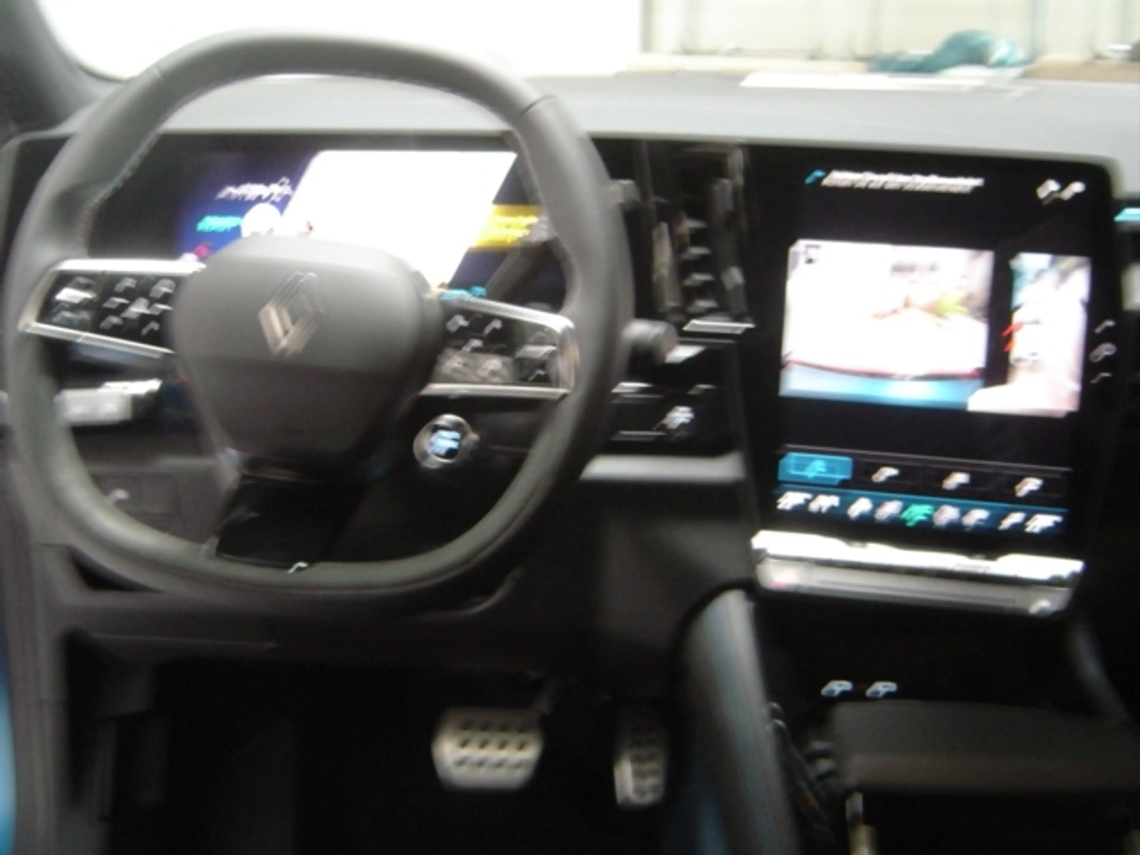Renault Rafale 300 E-Tech Plug-in Hybrid 4x4 Atelier Alpine AD Pa — photo 15
