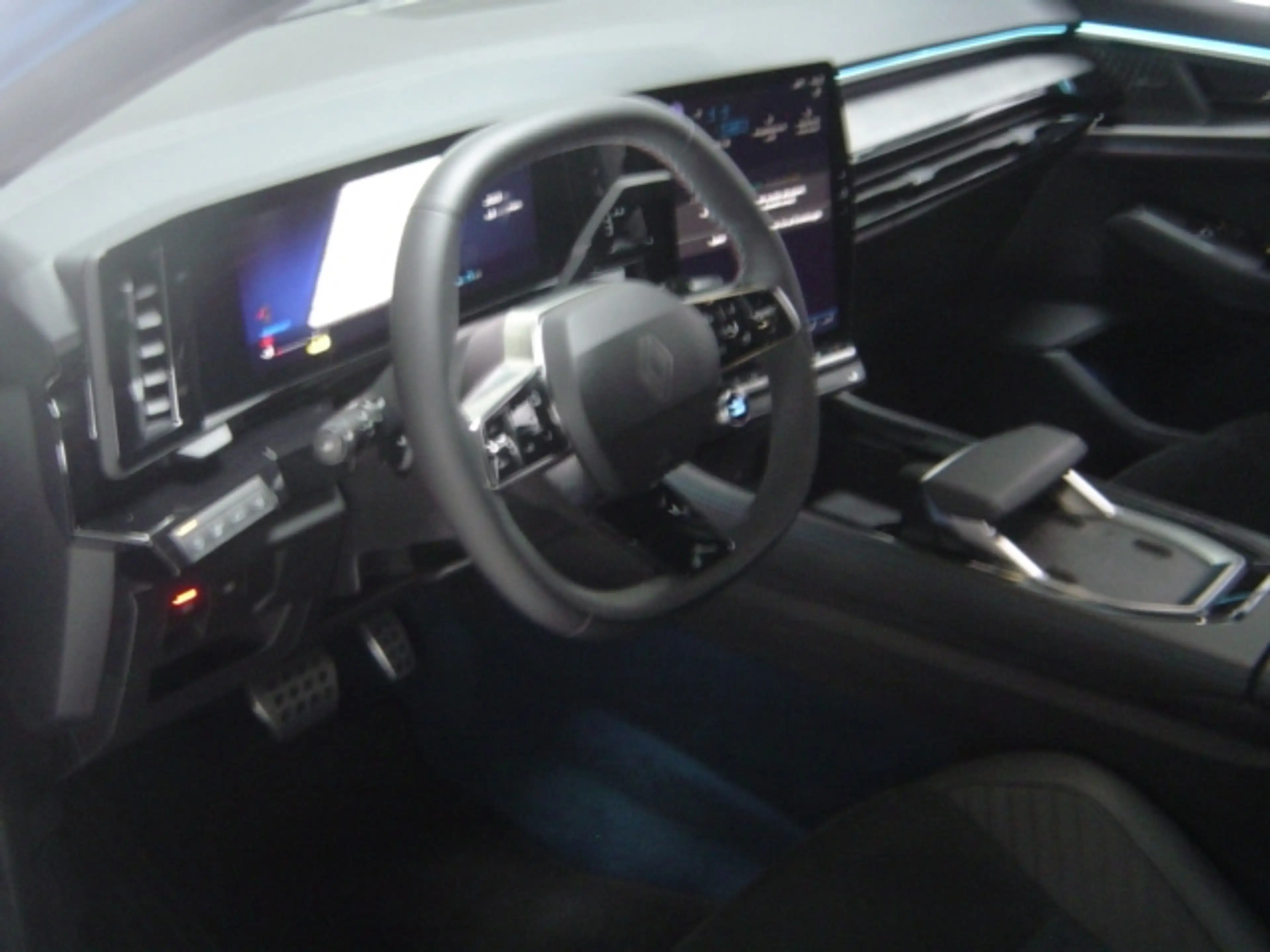 Renault Rafale 300 E-Tech Plug-in Hybrid 4x4 Atelier Alpine AD Pa — photo 8