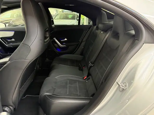 Mercedes-Benz Cla view 14