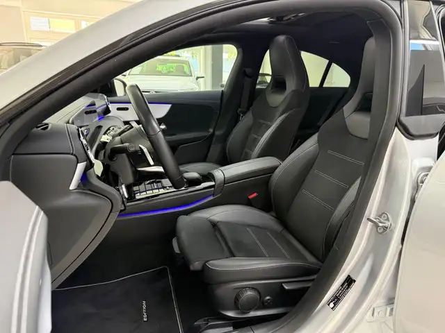 Mercedes-Benz Cla view 13