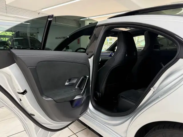 Mercedes-Benz Cla view 7