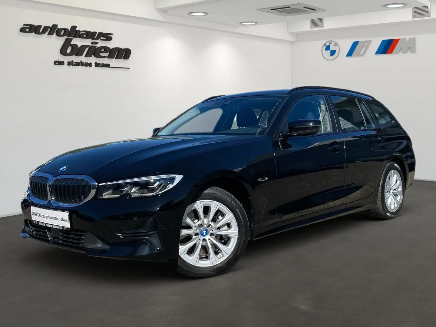 BMW 330 e Touring, Advantage, ab 199,-€ mtl. Rate Schwarz - 1