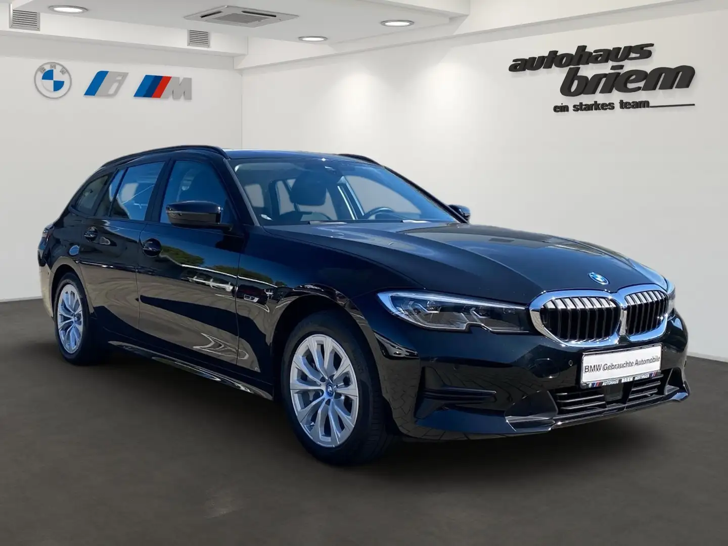 BMW 330 e Touring, Advantage Zwart - 2