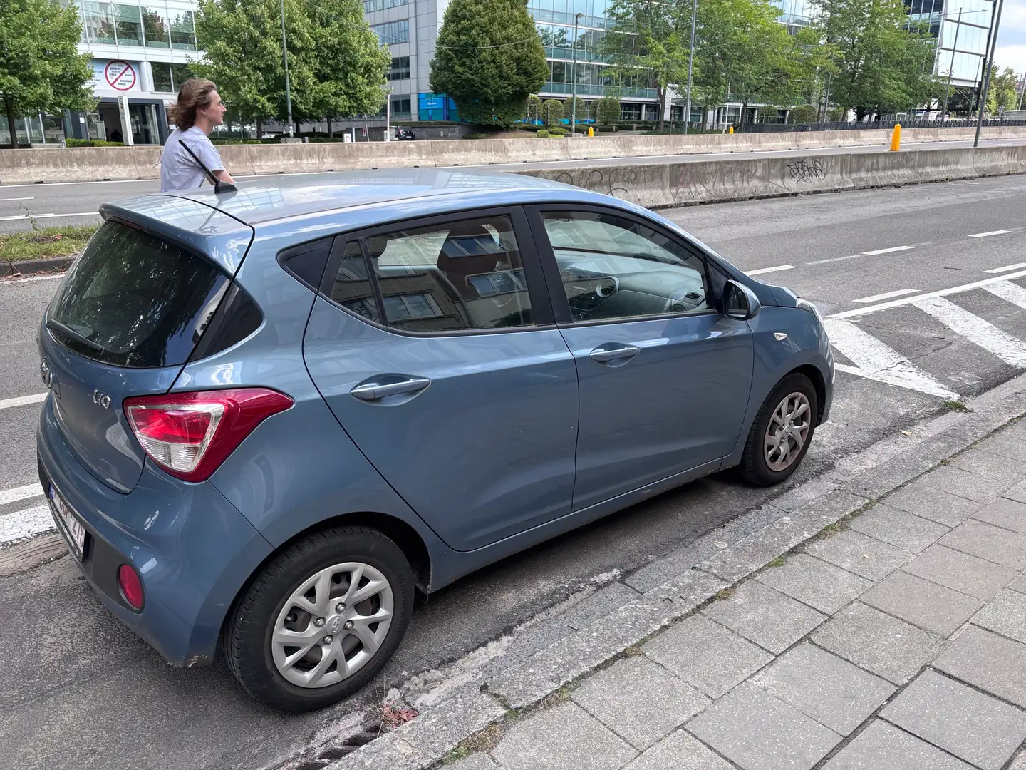 Hyundai i10 i10 1.0i Twist (EU6d-TEMP) Bleu - 1