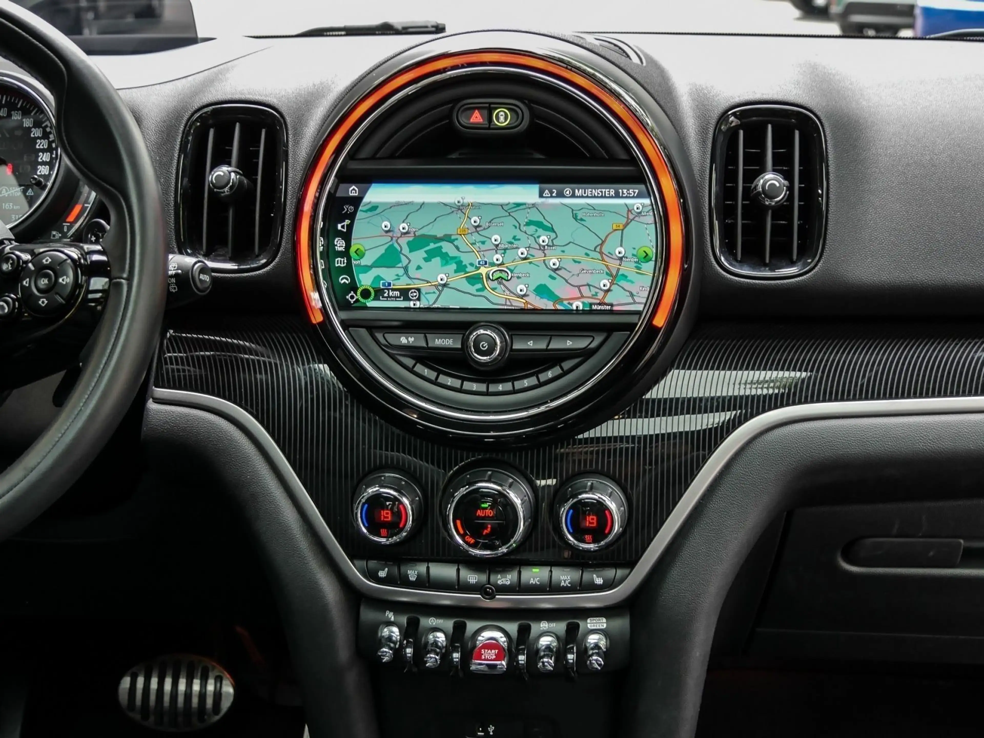 MINI John Cooper Works Countryman John Cooper Works CHILI ll+HuD+H/K+ACC+PANO+KAMERA — photo 7