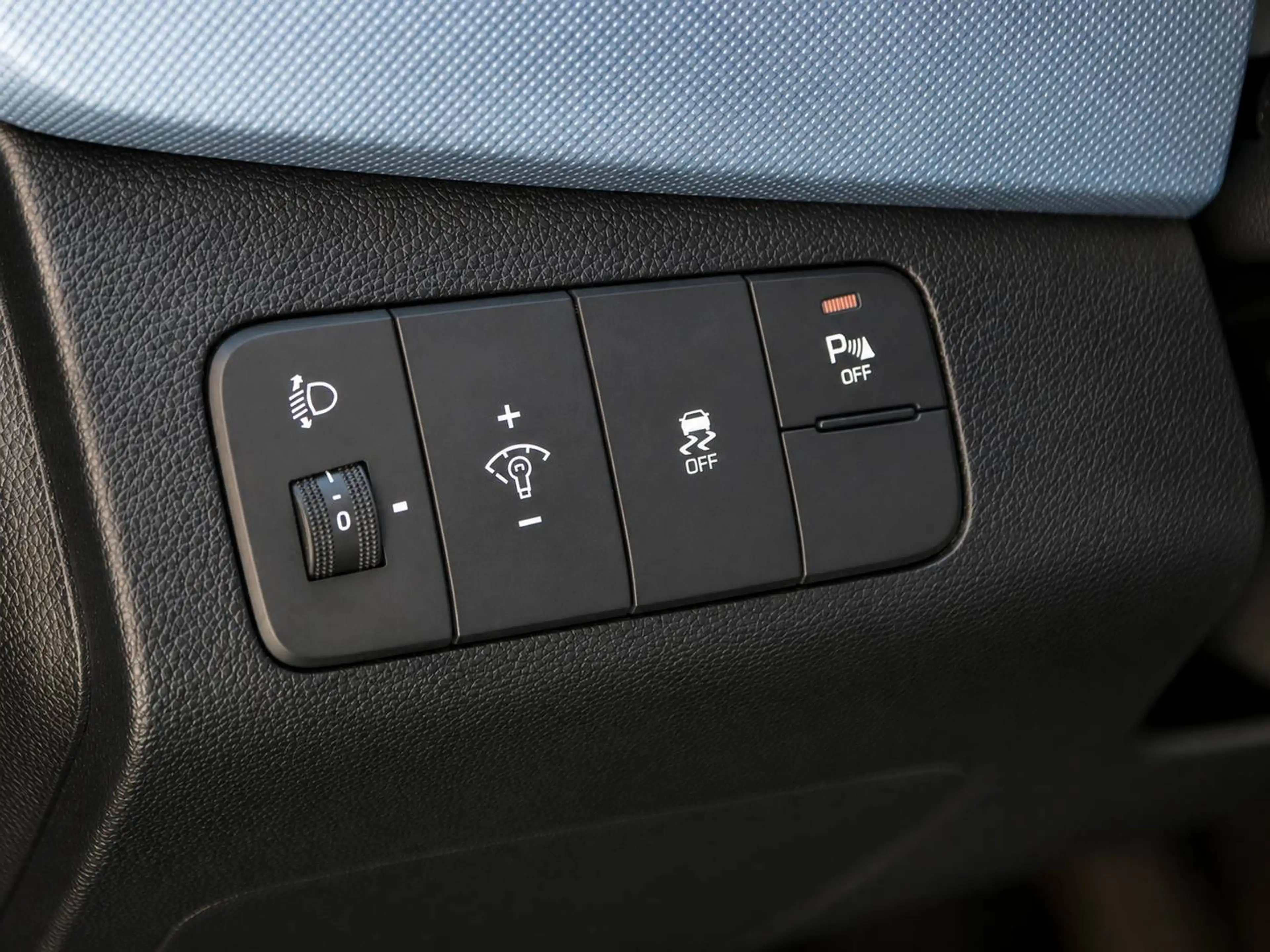 Hyundai i10 - 1.2i Trend - Pano - Heated Seats - Clim - Cruise Control — photo 13