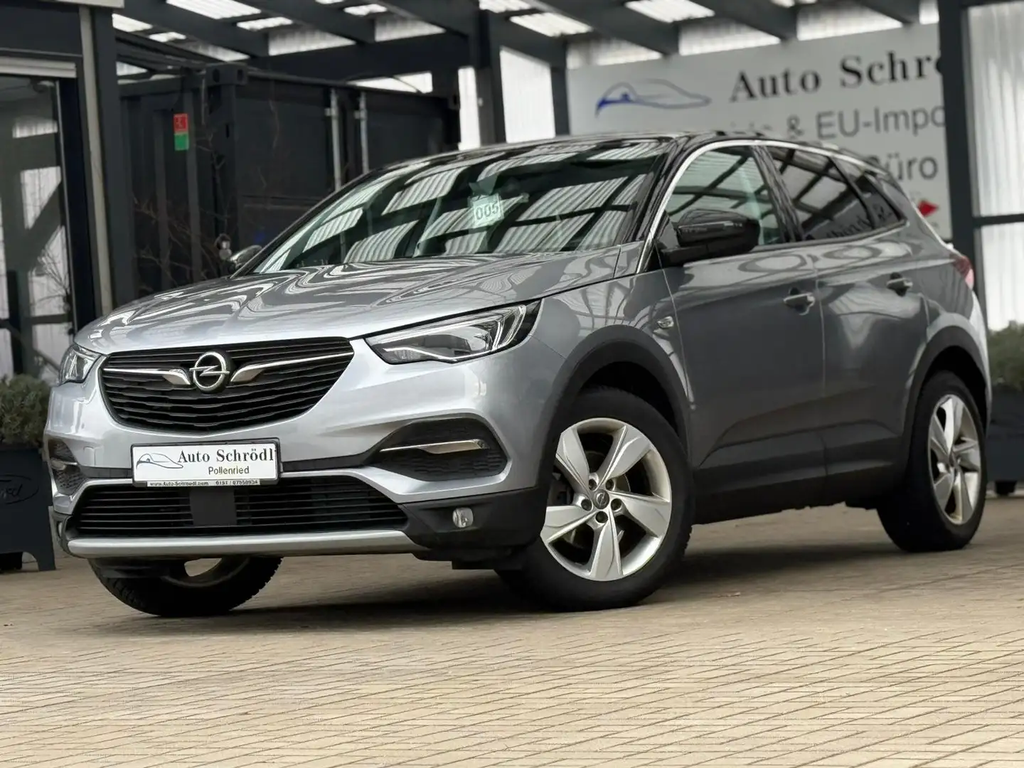 Opel Grandland X Innovation 1.5 D, AHK, Pano, AFL, Tot-W, Nav,LED Silber - 1