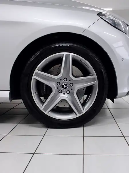 Annonce voiture d'occasion Mercedes-Benz GLE 500 - CARADIZE