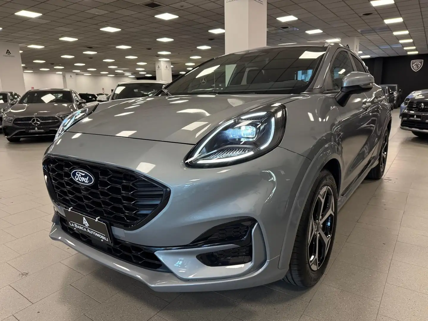 Ford Puma 1.0 EcoBoost aut. Hybrid ST-Line Grau - 2