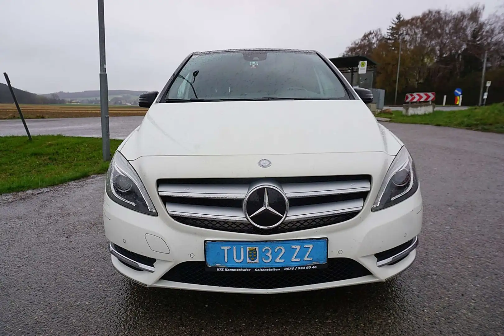 Mercedes-Benz B 200 CDI BlueEfficiency DPF Aut. Weiß - 2