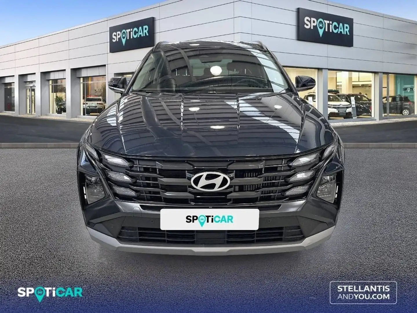 Hyundai TUCSON 1.6 T Maxx Gris - 2