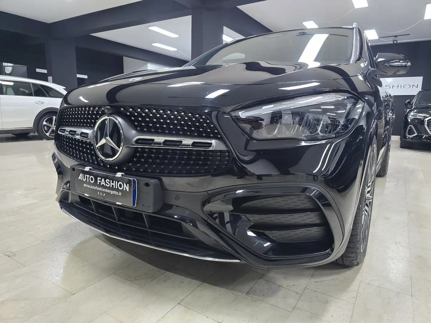 Mercedes-Benz GLA 200 GLA-H247 2024 d AMG Line Premium auto (cam 360) Schwarz - 2