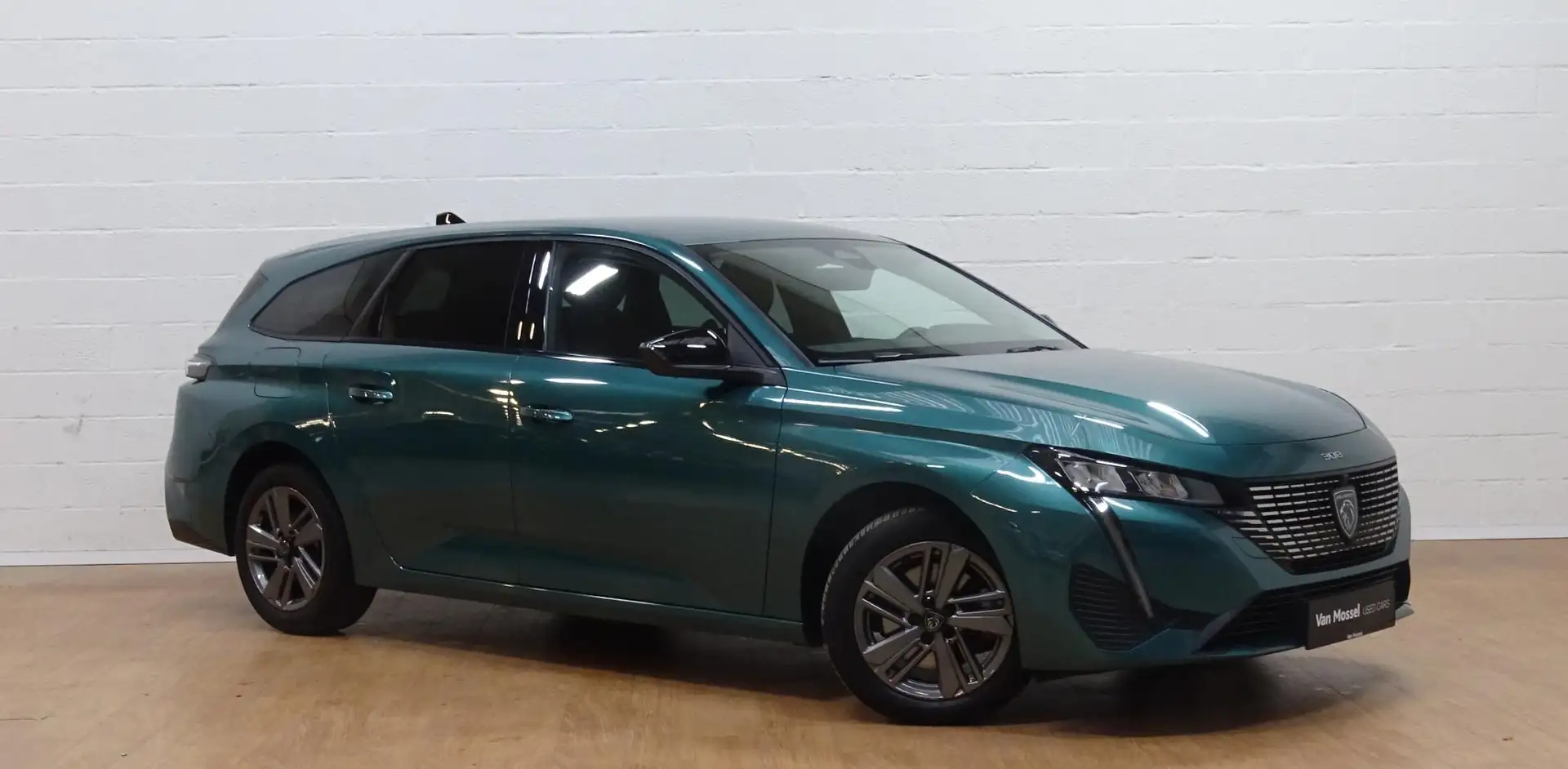 Peugeot 308 308sw 1.2T Allure automaat Verde - 2