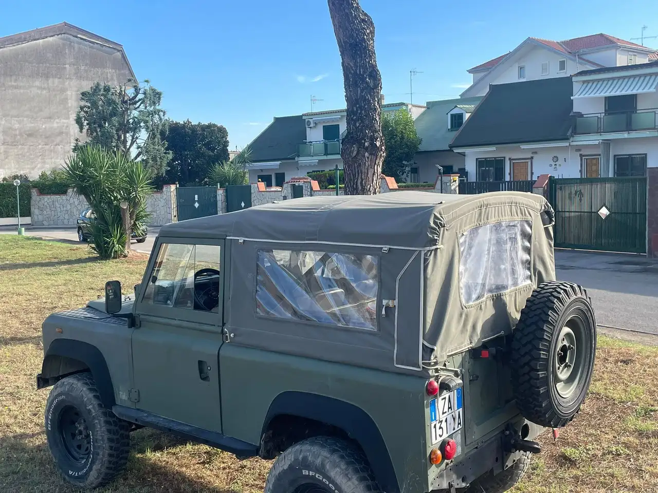 Land Rover Defender 90 2.5 td Hard Top, foto 6