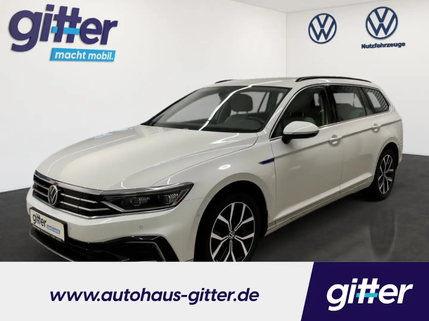 Volkswagen Passat Variant 1.4 TSI PLUG-IN IQ:DRIVE MATRIX NAVI AMBIENTE Bianco - 1