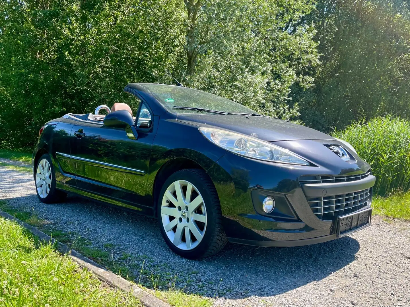 Peugeot 207 CC Cabrio Platinum 1.6l Tüv=Neu! Klima Euro5 Schwarz - 1