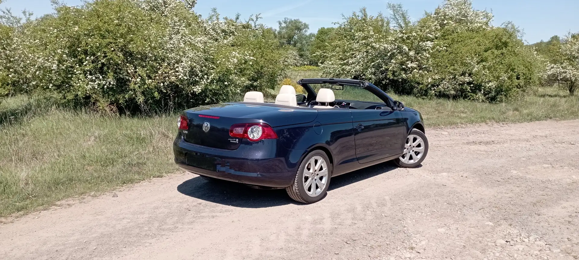 Volkswagen Eos 2.0 Kilma.Navi.Alu.sehr gepflegt.Leder.8-fachReife Blau - 1