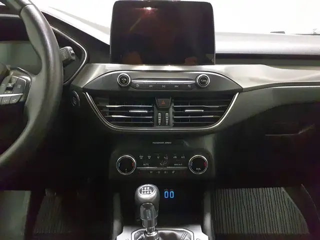 Ford Focus view 8