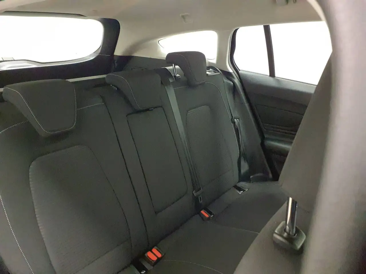 Ford Focus Titanium Winterpaket RFKA Totwinkel Asist Navi, миниатюра 10