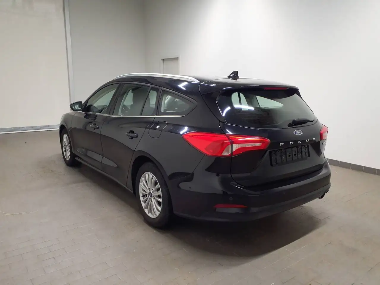 Ford Focus Titanium Winterpaket RFKA Totwinkel Asist Navi, миниатюра 6