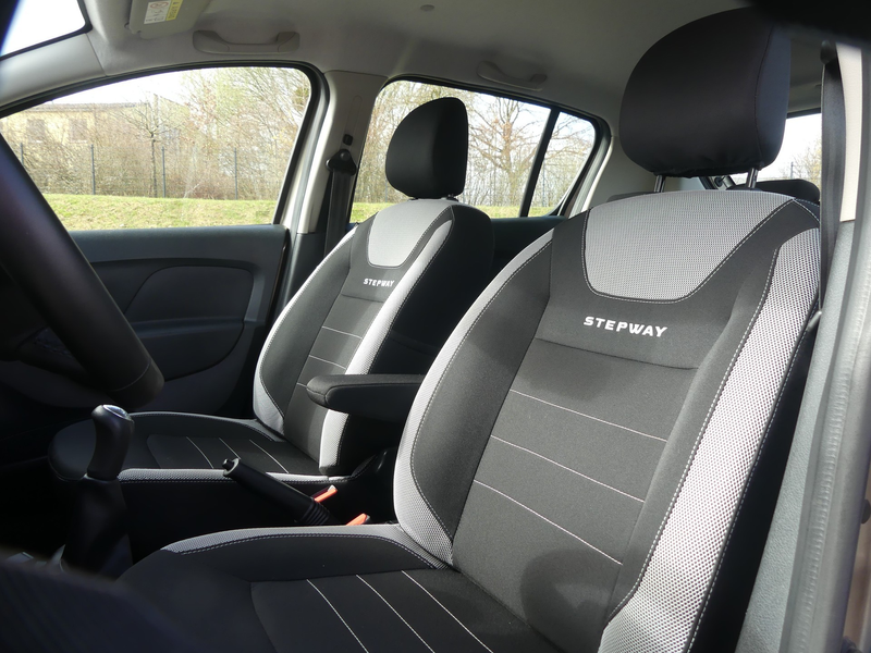 Dacia Sandero Stepway II 1.0 TCE Prestige Navi PDC USB — photo 26