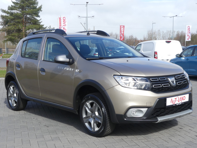 Dacia Sandero Stepway II 1.0 TCE Prestige Navi PDC USB — photo 6