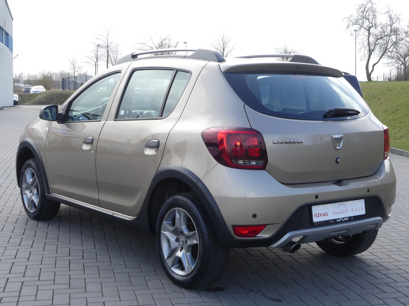 Dacia Sandero Stepway II 1.0 TCE Prestige Navi PDC USB — photo 3
